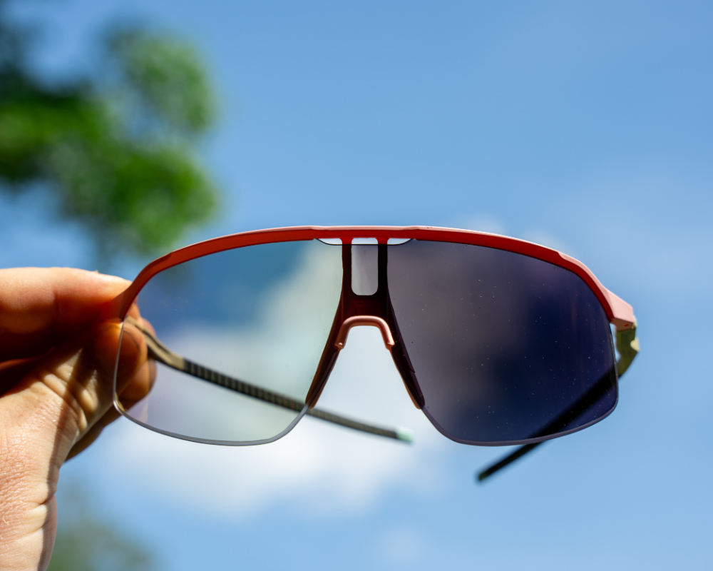 REACTIV in Action: How Photochromic Lens Tech Works