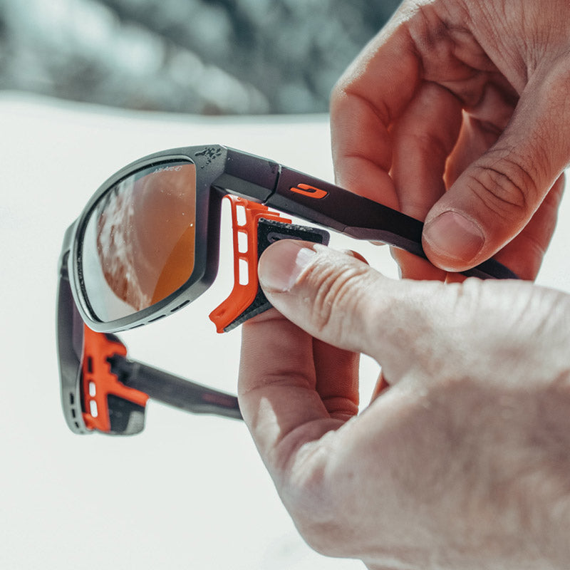 Julbo Shield Glacier - Gafas de sol para hombre y mujer/Lentes  fotocromáticas para montañistas, senderismo, esquí y viajes en nieve 100% UV